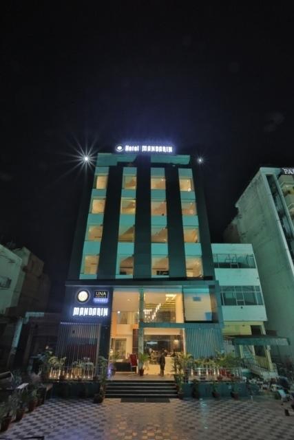 Una Smart Mandarin Panchkula Exterior photo